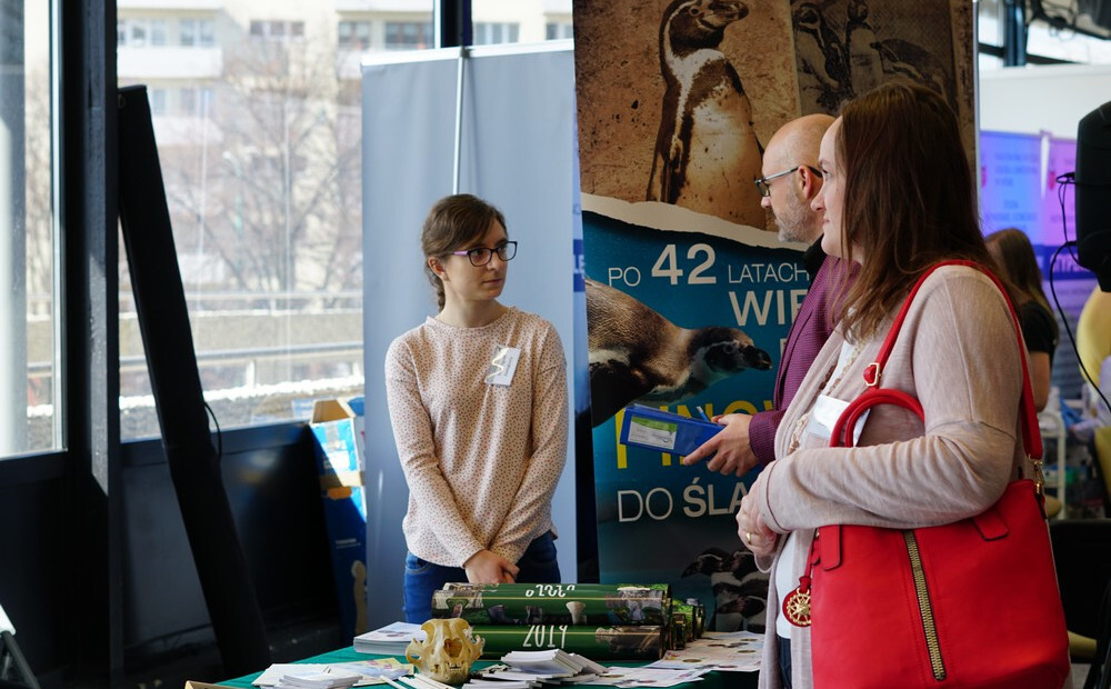 Uczniowie szkół ponadpodstawowych z całej aglomeracji śląsko-dąbrowskiej pojawili się na XXI. Edycji Ogólnopolskich Targi Edukacji. W Spodku pojawiło się kilkadziesiąt uczelni i szkół wyższych z całej Polski.