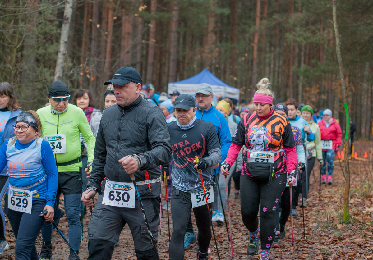 Za nami kolejna, listopadowa odsłona Panewnickiego Dzikiego Biegu. Kilkaset osób stawiło się na starcie, mamy zdjęcia!