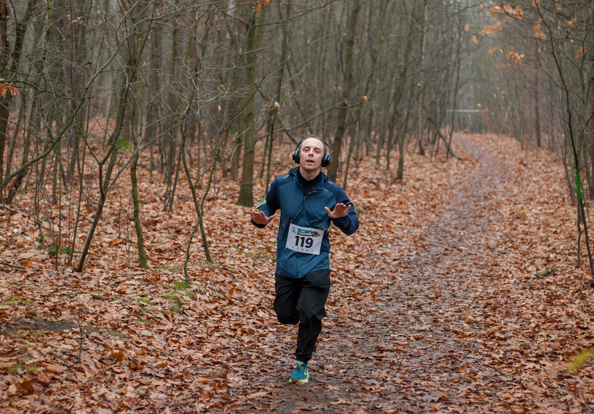 Za nami kolejna, listopadowa odsłona Panewnickiego Dzikiego Biegu. Kilkaset osób stawiło się na starcie, mamy zdjęcia!