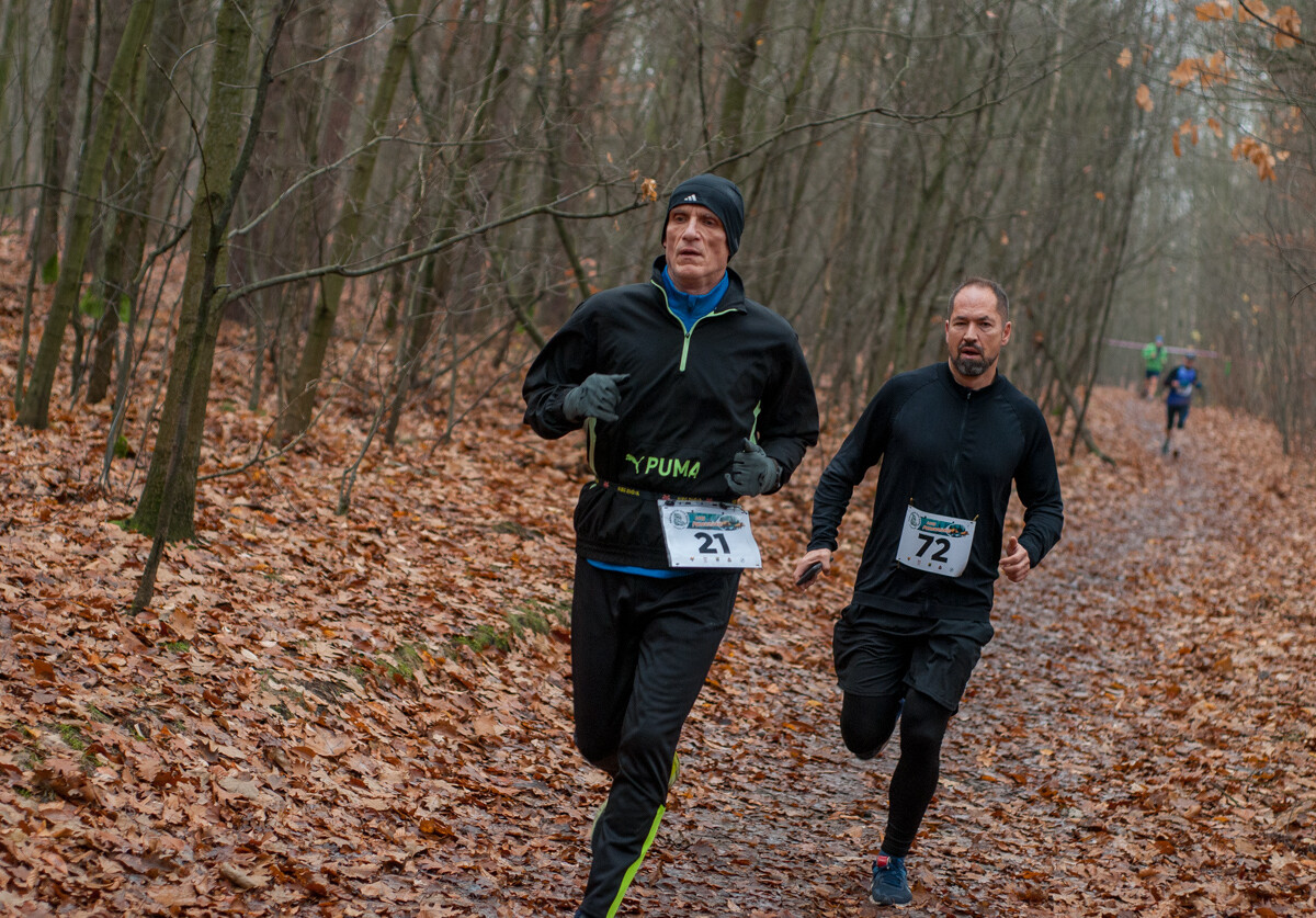 Za nami kolejna, listopadowa odsłona Panewnickiego Dzikiego Biegu. Kilkaset osób stawiło się na starcie, mamy zdjęcia!