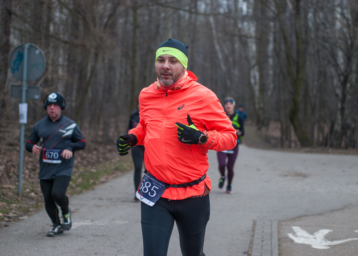 Za nami kolejna odsłona Parkowych Hercklekotów organizowanych przez MK Team. Setki biegaczy spotkały się dziś w Dolinie Trzech Stawów.
