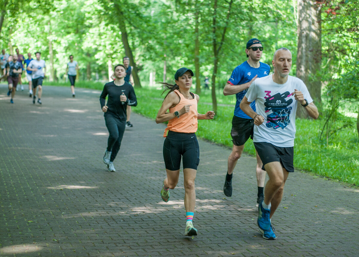 Za nami kolejna, majowa odsłona spotkań biegowych parkrun. Dzisiejsza, 410. edycja została zorganizowana z okazji Dnia Dziecka. Byliśmy na niej i my!