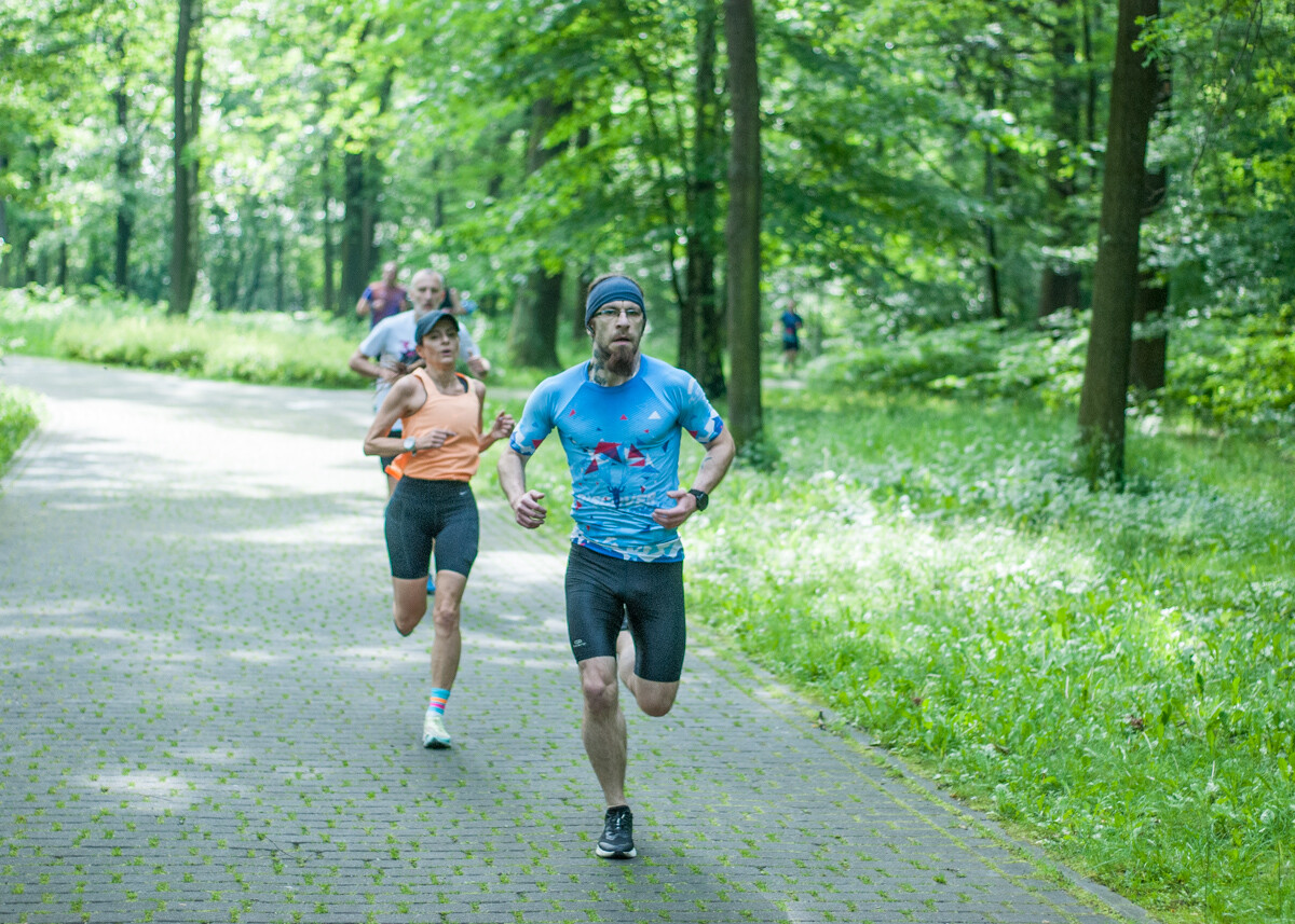 Za nami kolejna, majowa odsłona spotkań biegowych parkrun. Dzisiejsza, 410. edycja została zorganizowana z okazji Dnia Dziecka. Byliśmy na niej i my!