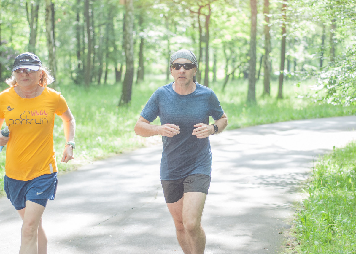 Za nami kolejna, majowa odsłona spotkań biegowych parkrun. Dzisiejsza, 410. edycja została zorganizowana z okazji Dnia Dziecka. Byliśmy na niej i my!