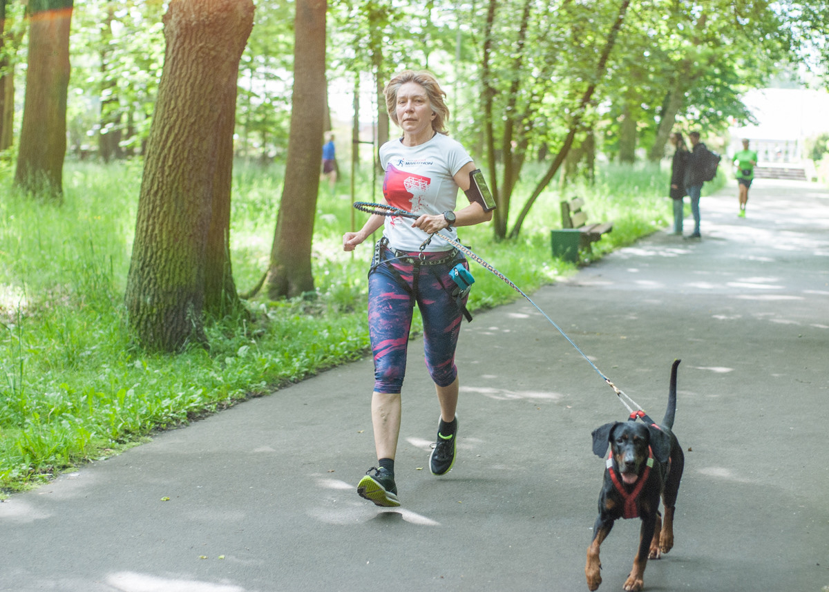 Za nami kolejna, majowa odsłona spotkań biegowych parkrun. Dzisiejsza, 410. edycja została zorganizowana z okazji Dnia Dziecka. Byliśmy na niej i my!