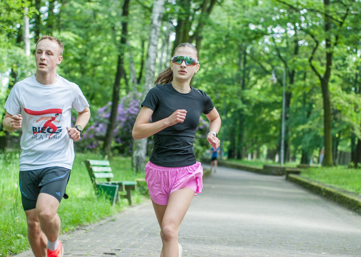 Za nami kolejna, majowa odsłona spotkań biegowych parkrun. Dzisiejsza, 410. edycja została zorganizowana z okazji Dnia Dziecka. Byliśmy na niej i my!