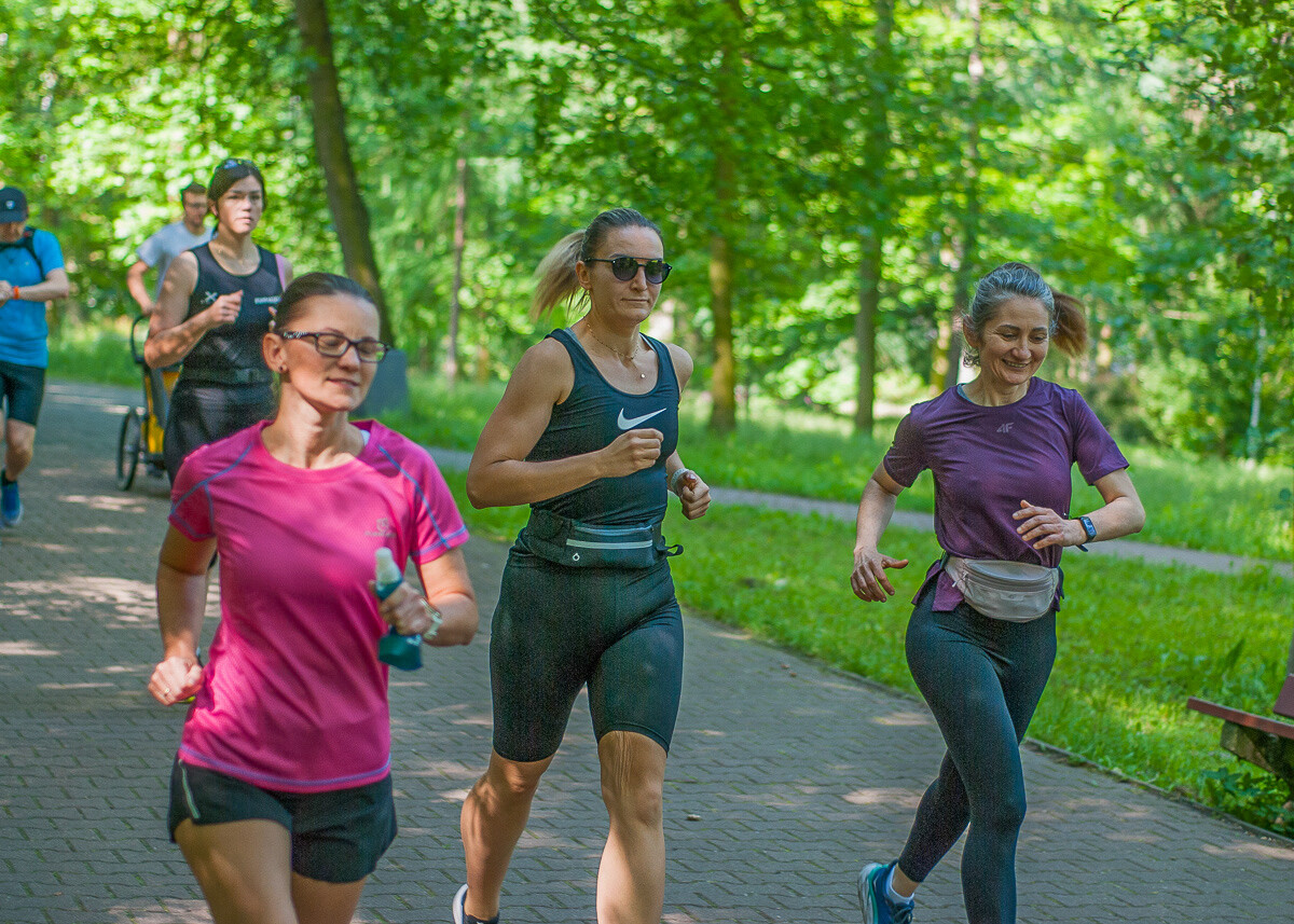 Kolejna specjalna edycja spotkań parkrun za nami. W słoneczny, sobotni poranek w parku Kościuszki po raz kolejny pojawił się tłum ludzi.
