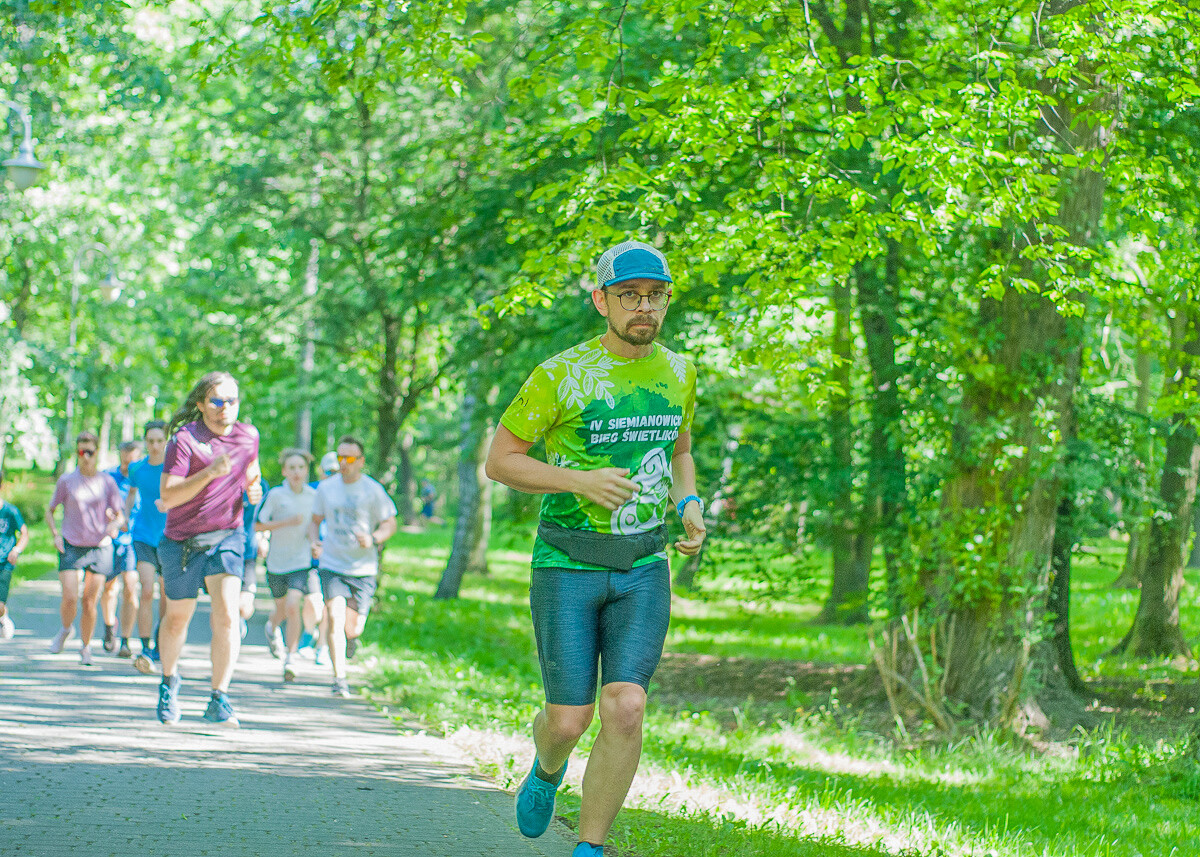 Kolejna specjalna edycja spotkań parkrun za nami. W słoneczny, sobotni poranek w parku Kościuszki po raz kolejny pojawił się tłum ludzi.