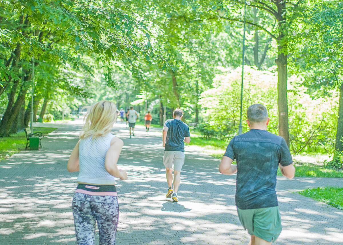 Kolejna specjalna edycja spotkań parkrun za nami. W słoneczny, sobotni poranek w parku Kościuszki po raz kolejny pojawił się tłum ludzi.