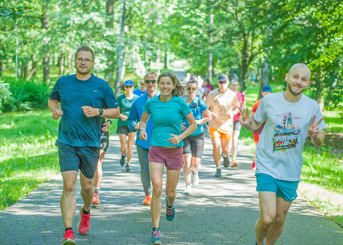 Kolejna specjalna edycja spotkań parkrun za nami. W słoneczny, sobotni poranek w parku Kościuszki po raz kolejny pojawił się tłum ludzi.