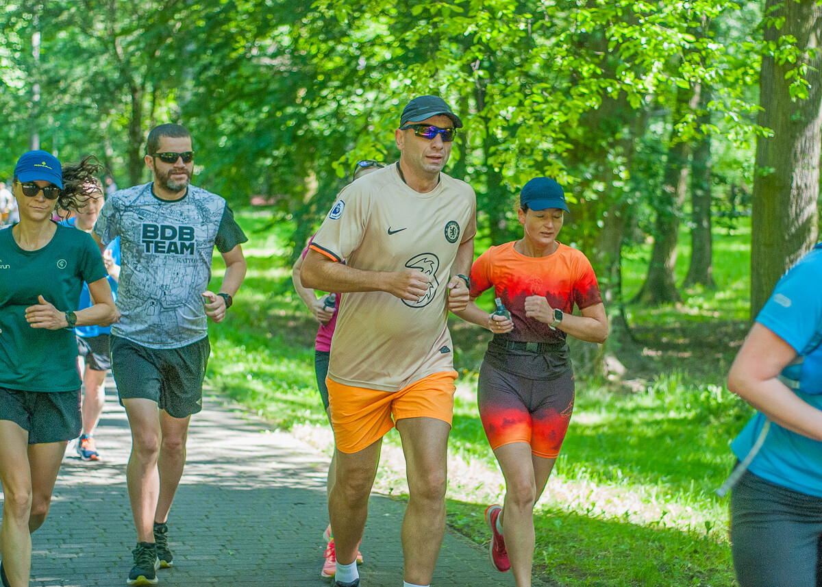 Kolejna specjalna edycja spotkań parkrun za nami. W słoneczny, sobotni poranek w parku Kościuszki po raz kolejny pojawił się tłum ludzi.