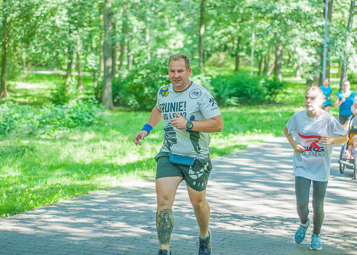 Kolejna specjalna edycja spotkań parkrun za nami. W słoneczny, sobotni poranek w parku Kościuszki po raz kolejny pojawił się tłum ludzi.