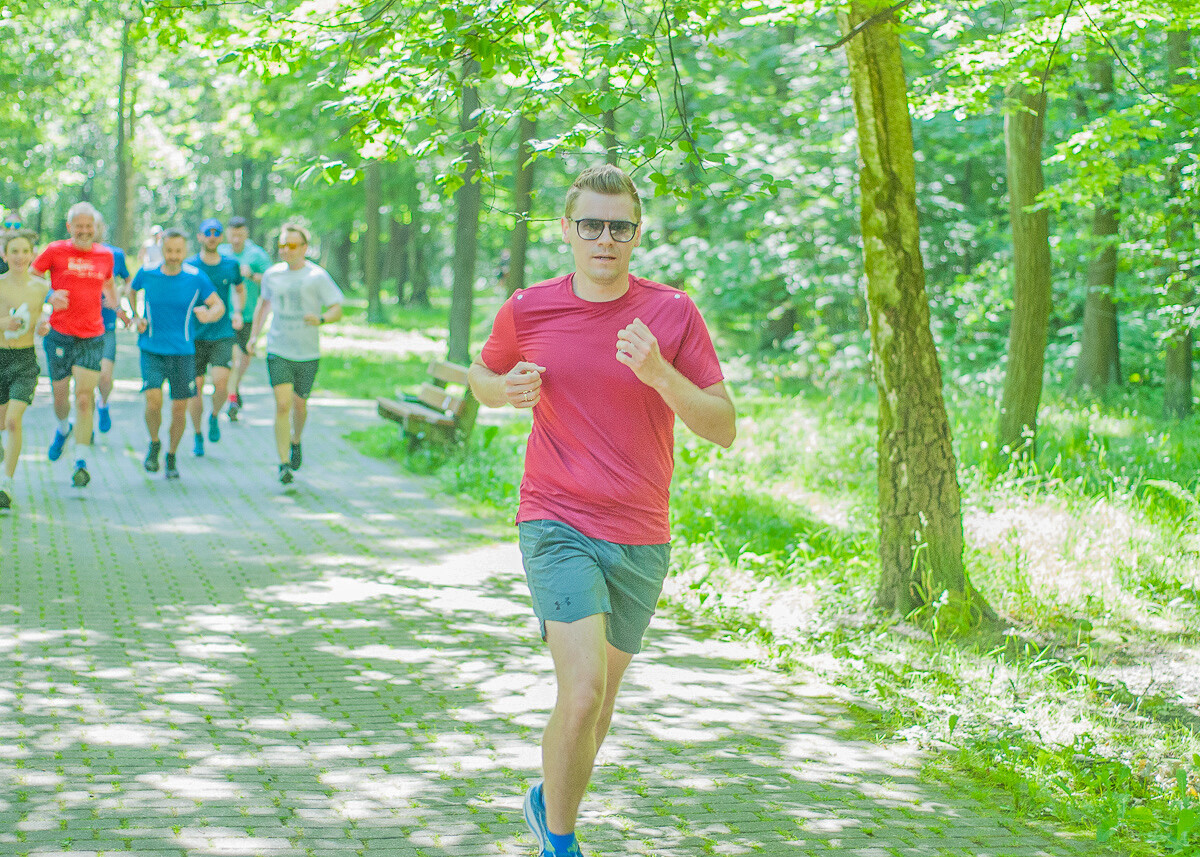 Kolejna specjalna edycja spotkań parkrun za nami. W słoneczny, sobotni poranek w parku Kościuszki po raz kolejny pojawił się tłum ludzi.