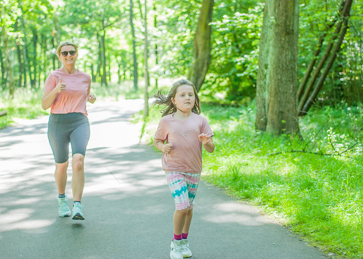 Kolejna specjalna edycja spotkań parkrun za nami. W słoneczny, sobotni poranek w parku Kościuszki po raz kolejny pojawił się tłum ludzi.