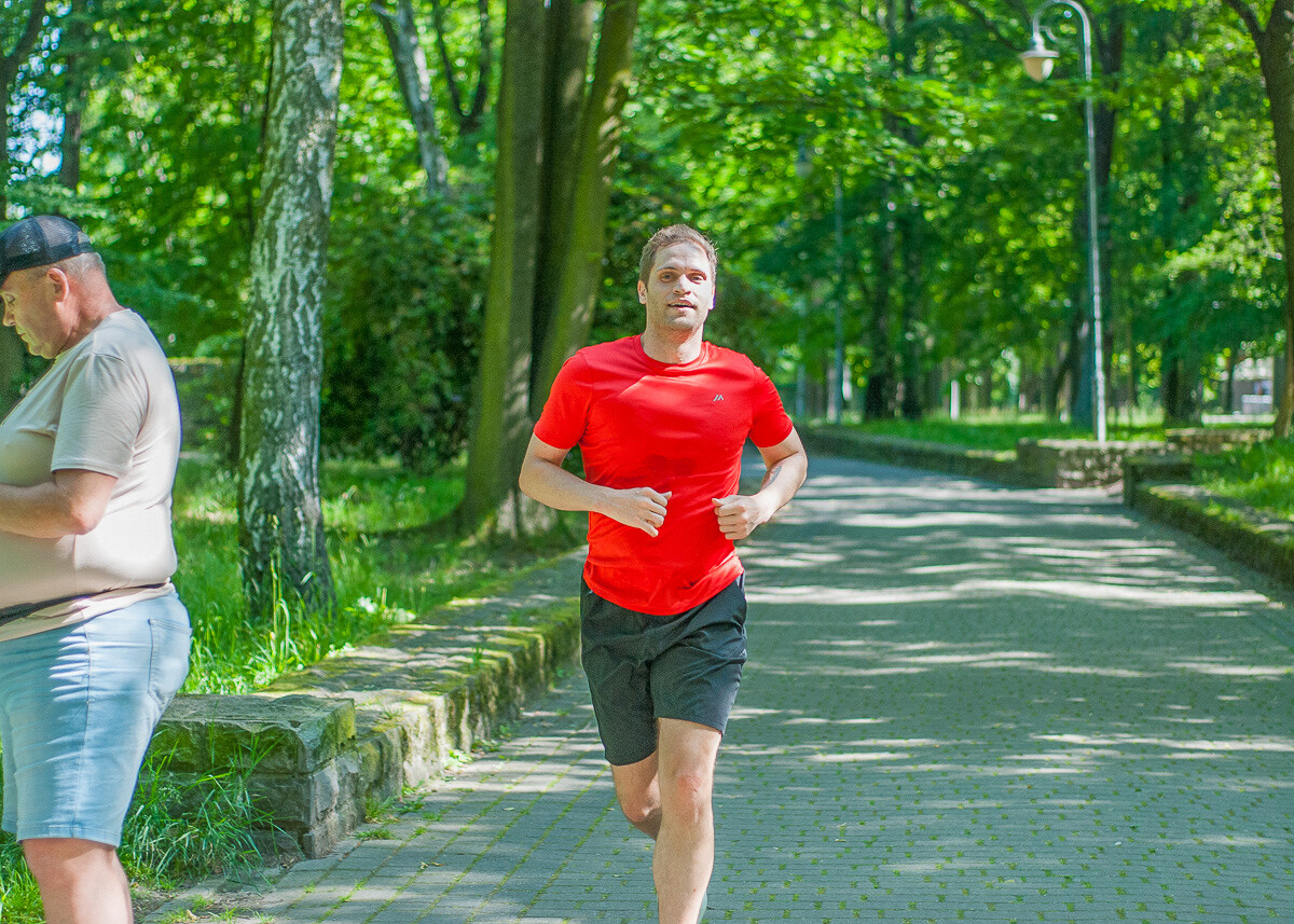 Kolejna specjalna edycja spotkań parkrun za nami. W słoneczny, sobotni poranek w parku Kościuszki po raz kolejny pojawił się tłum ludzi.