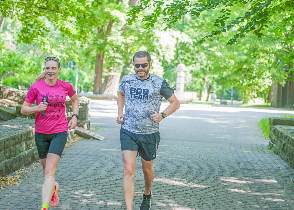 Kolejna specjalna edycja spotkań parkrun za nami. W słoneczny, sobotni poranek w parku Kościuszki po raz kolejny pojawił się tłum ludzi.
