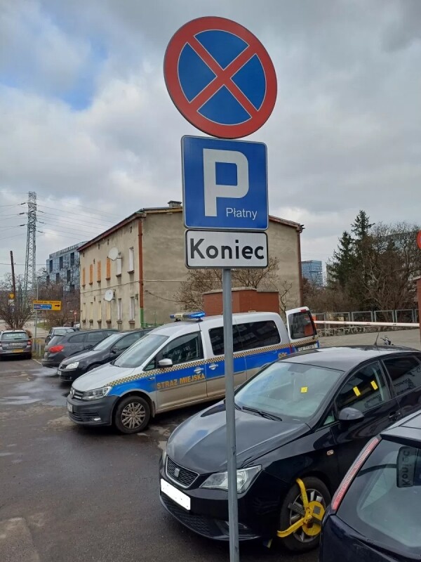 Patrole straży miejskiej. Jak skutecznie walczą z nieprawidłowym parkowaniem?