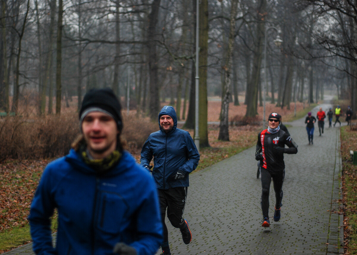 Pierwsza edycja parkrun Katowice w roku 2024 za nami. Mimo iż pogoda nie zachęca do wyjścia, w zawodach wzięło udział sporo osób.