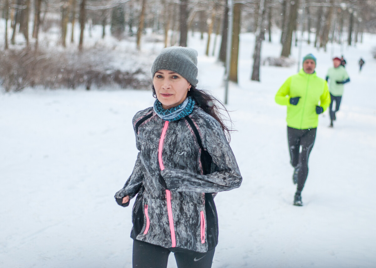 Za nami pierwsza tegoroczna odsłona biegowych spotkań parkrun Katowice. Około 100 osób pojawiło się dziś w Parku Kościuszki, by potruchtać w sobotni poranek.