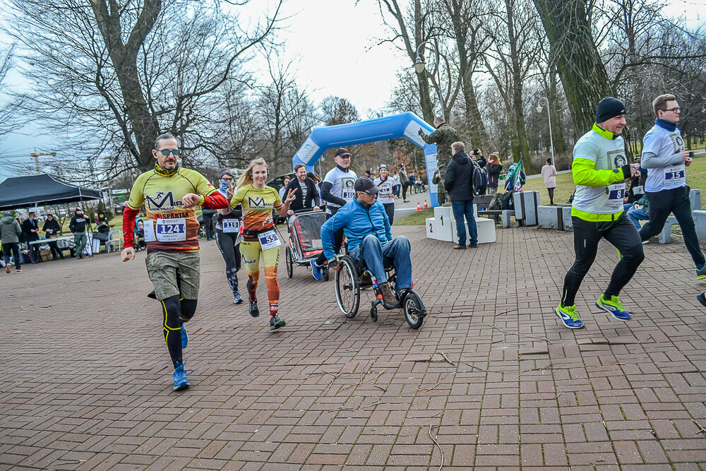 Kolejna edycja Biegu Tropem Wilczym za nami, kilkadziesiąt osób ruszyło w pięcio- i dziesięciokilometrową trasę alejkami Parku Kościuszki, aby uczcić pamięć Żołnierzy Wyklętych.