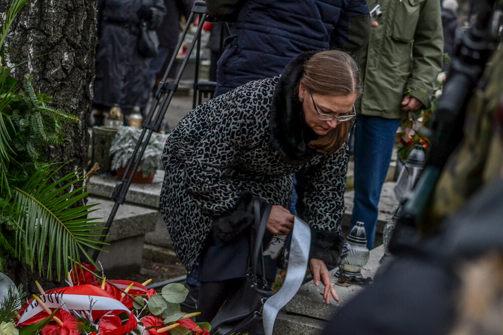 Kazimierz, Kazik, Kazio, jak nazywają go niektórzy, został dziś pożegnany przez rodzinę, przyjaciół, współpracowników i miłośników swojej twórczości. W ostatniej drodze towarzyszyły mu setki ludzi.