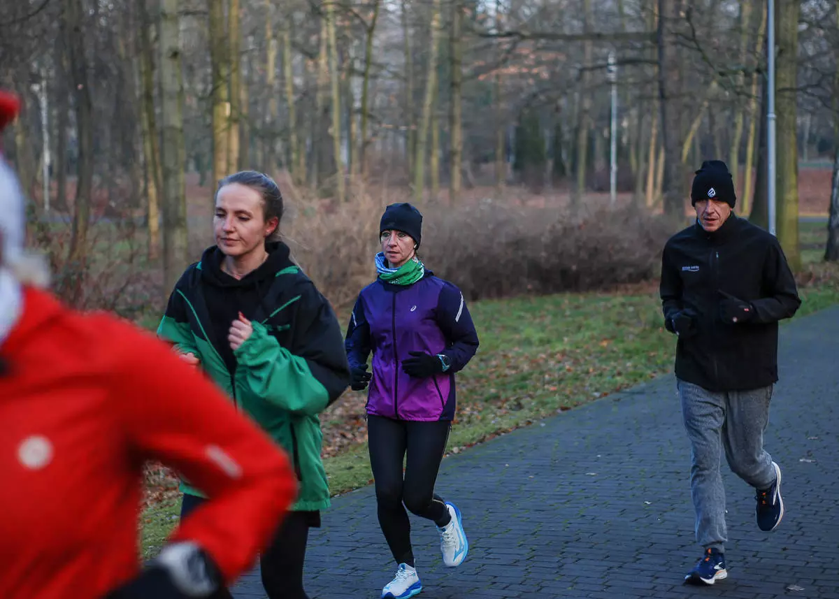 Przedostatni tegoroczny bieg parkrun Katowice za nami - spory tłum pojawił się na przedświątecznej edycji biegowych spotkań.