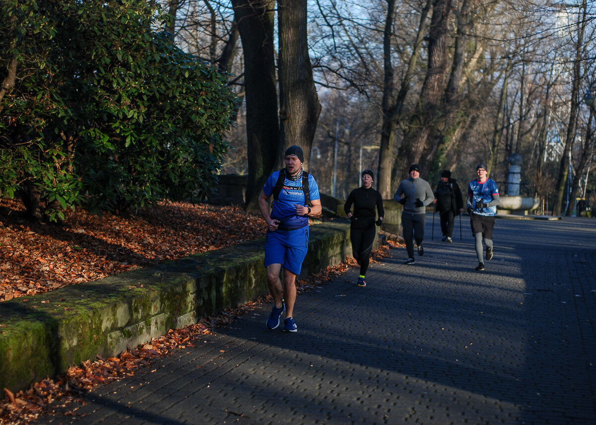 Przedostatni tegoroczny bieg parkrun Katowice za nami - spory tłum pojawił się na przedświątecznej edycji biegowych spotkań.