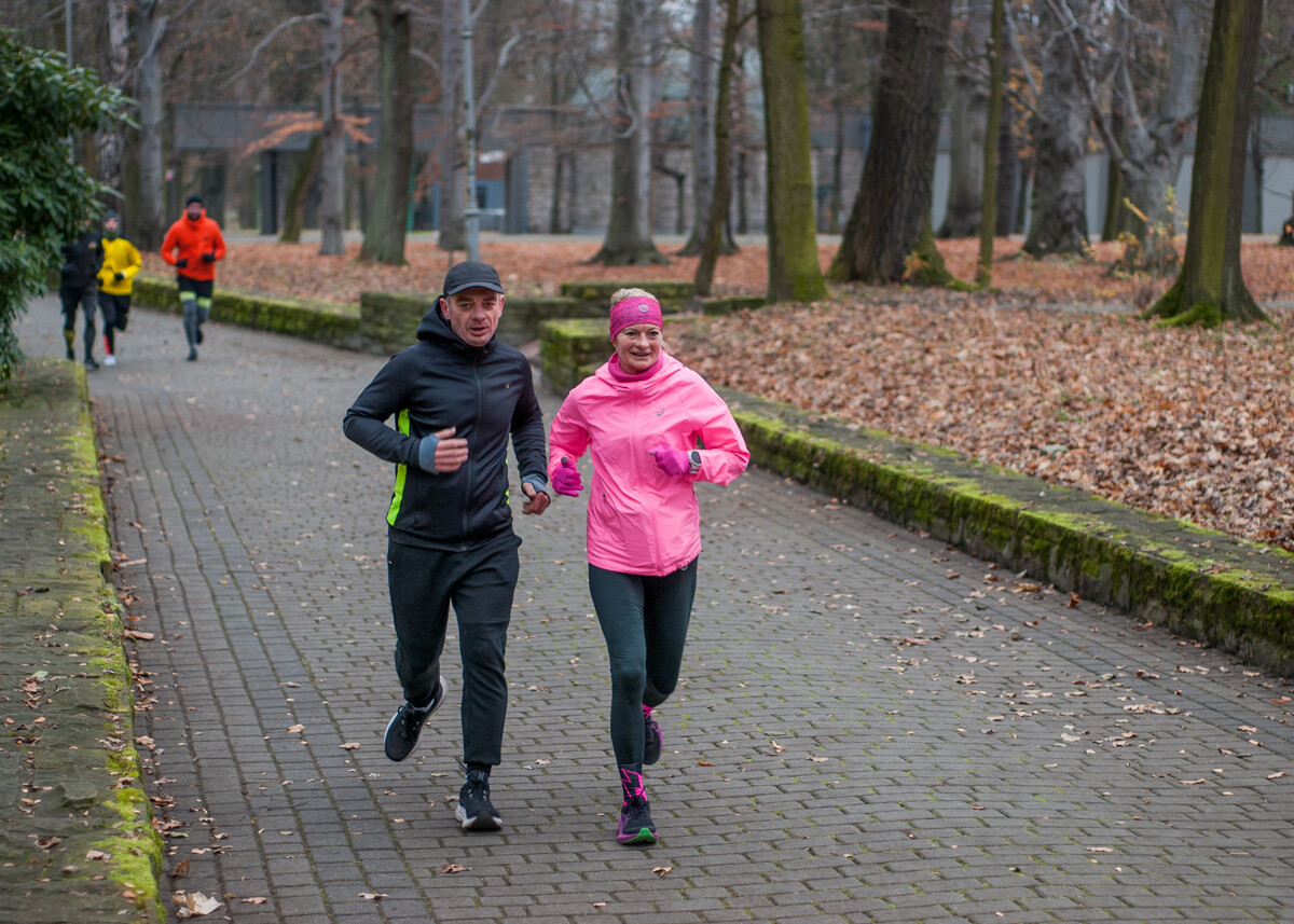 Za nami kolejna specjalna edycja spotkań parkrun Katowice, tym razem “różowo-niebieska”, dedykowana ważnej akcji społecznej.