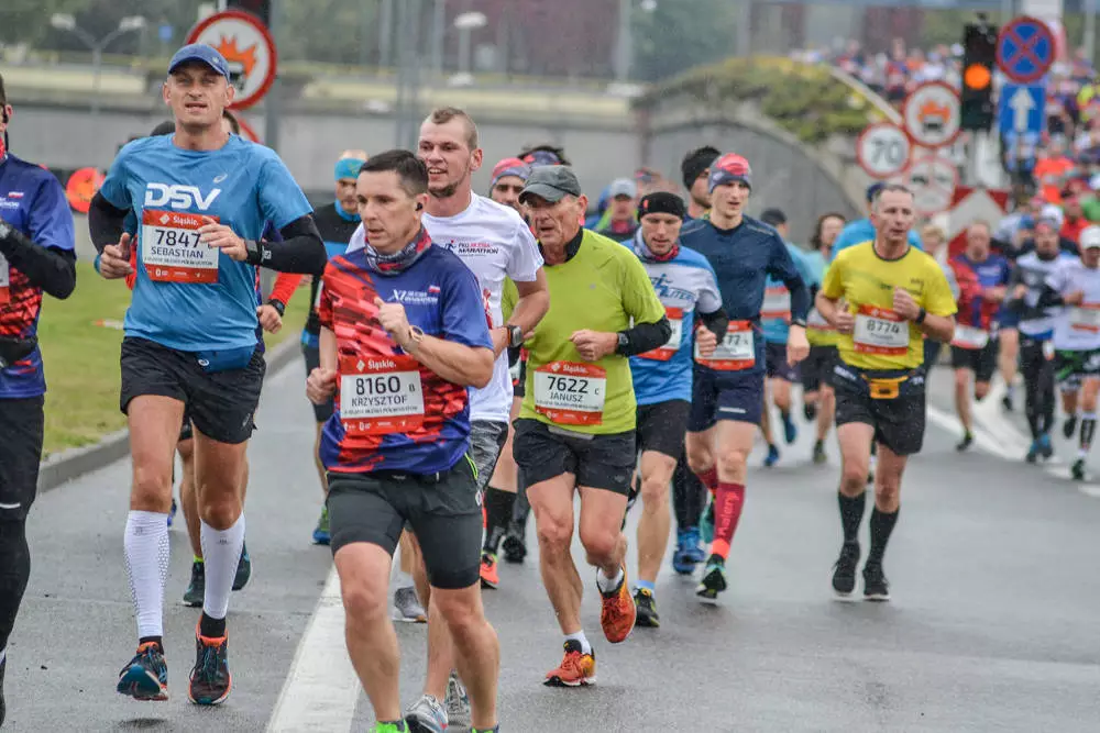 W niedzielny poranek i przedpołudnie ulicami Chorzowa i Katowic przebiegło kilka tysięcy osób, uczestników jednej z największych imprez biegowych w naszym regionie. Silesia Marathon za nami, mamy zdjęcia!