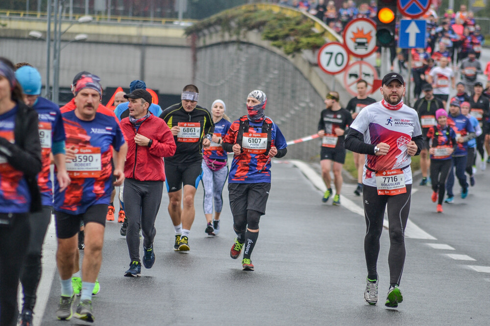 W niedzielny poranek i przedpołudnie ulicami Chorzowa i Katowic przebiegło kilka tysięcy osób, uczestników jednej z największych imprez biegowych w naszym regionie. Silesia Marathon za nami, mamy zdjęcia!
