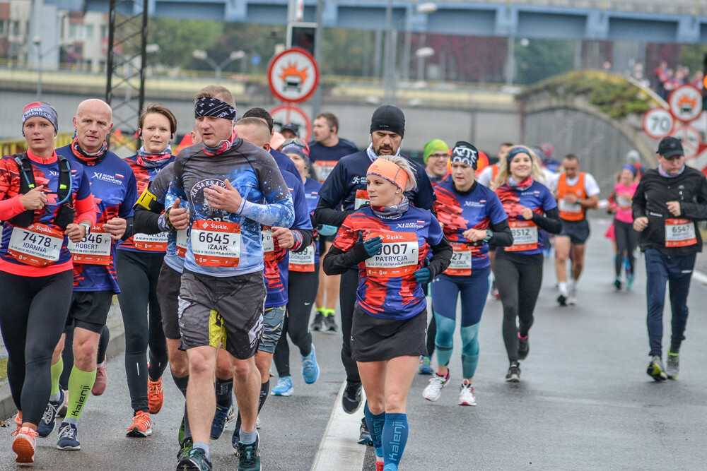 W niedzielny poranek i przedpołudnie ulicami Chorzowa i Katowic przebiegło kilka tysięcy osób, uczestników jednej z największych imprez biegowych w naszym regionie. Silesia Marathon za nami, mamy zdjęcia!