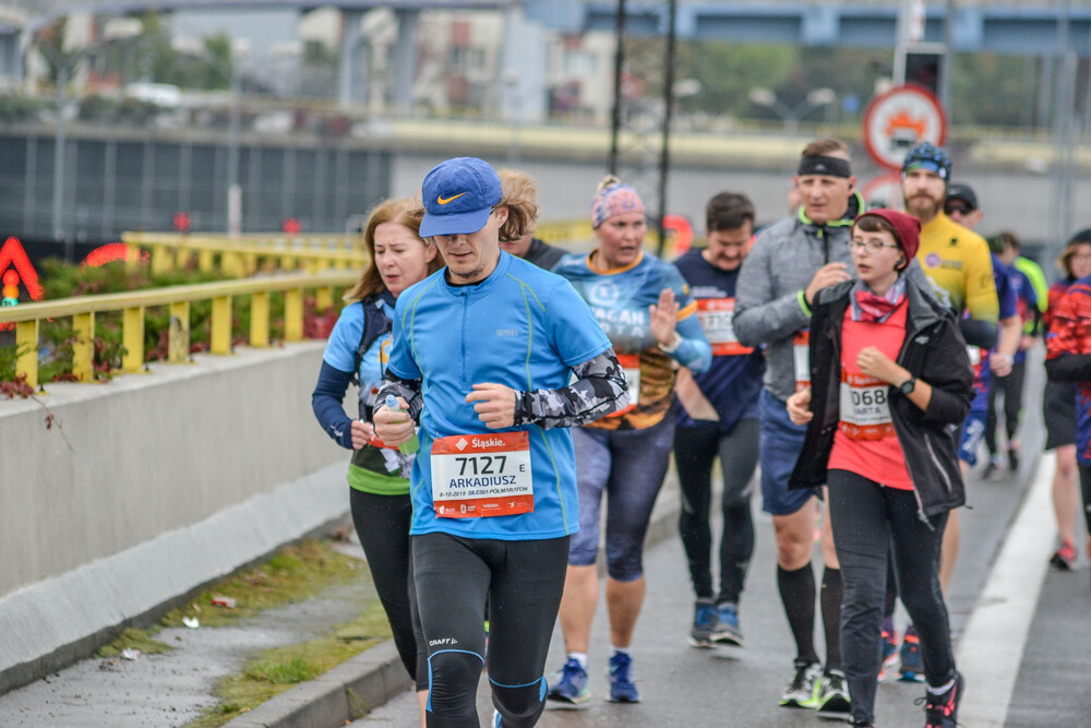 W niedzielny poranek i przedpołudnie ulicami Chorzowa i Katowic przebiegło kilka tysięcy osób, uczestników jednej z największych imprez biegowych w naszym regionie. Silesia Marathon za nami, mamy zdjęcia!