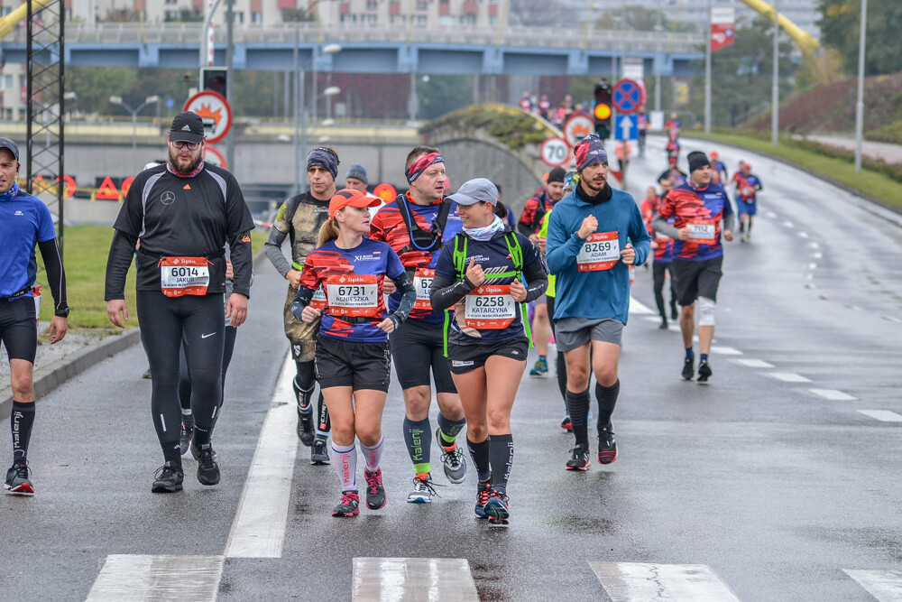 W niedzielny poranek i przedpołudnie ulicami Chorzowa i Katowic przebiegło kilka tysięcy osób, uczestników jednej z największych imprez biegowych w naszym regionie. Silesia Marathon za nami, mamy zdjęcia!