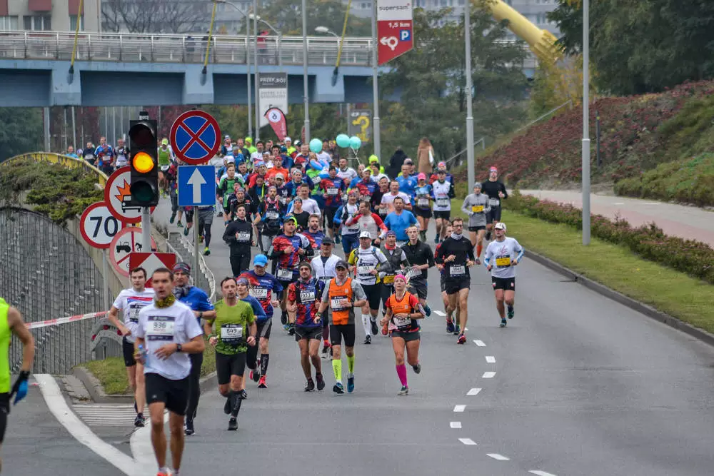 Silesia Marathon - tysi&#261;ce uczestników na ulicach miast [ZDJ&#280;CIA]