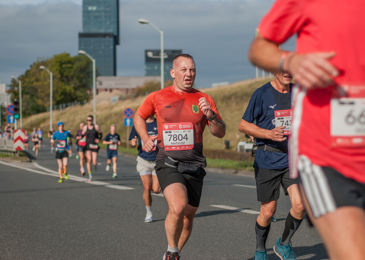 Silesia Półmaraton 2025 za nami. Pogoda i frekwencja dopisały wzorowo - na trasie pojawiły się tysiące zawodników.