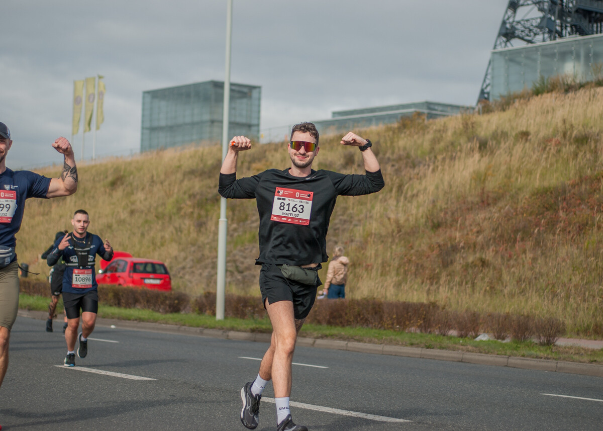 Silesia Półmaraton 2025 za nami. Pogoda i frekwencja dopisały wzorowo - na trasie pojawiły się tysiące zawodników.