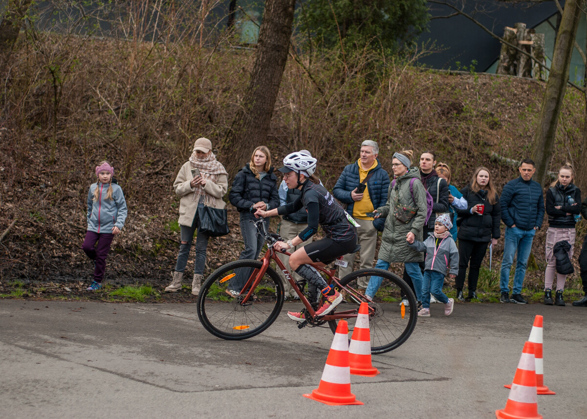 Za nami Silesiaman Duathlon Katowice, tłum zawodników pojawił się na starcie zawodów. Mamy zdjęcia!