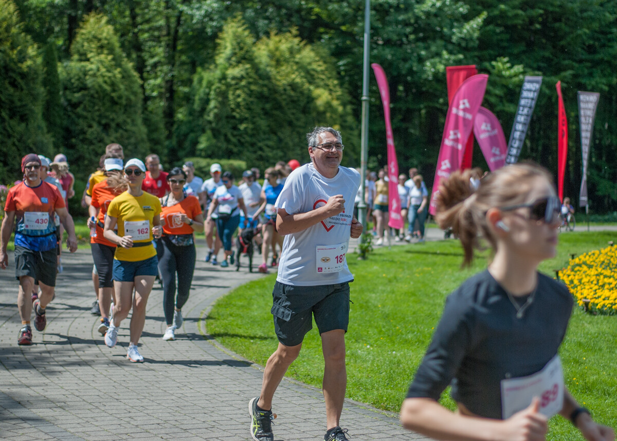 Za nami VI edycja Charytatywnego Biegu z okazji Dnia Dziecka „Tauron Biegnij dla Aniołów”! W Parku Kościuszki pojawił się kolorowy tłum biegaczy. Mamy to na zdjęciach!