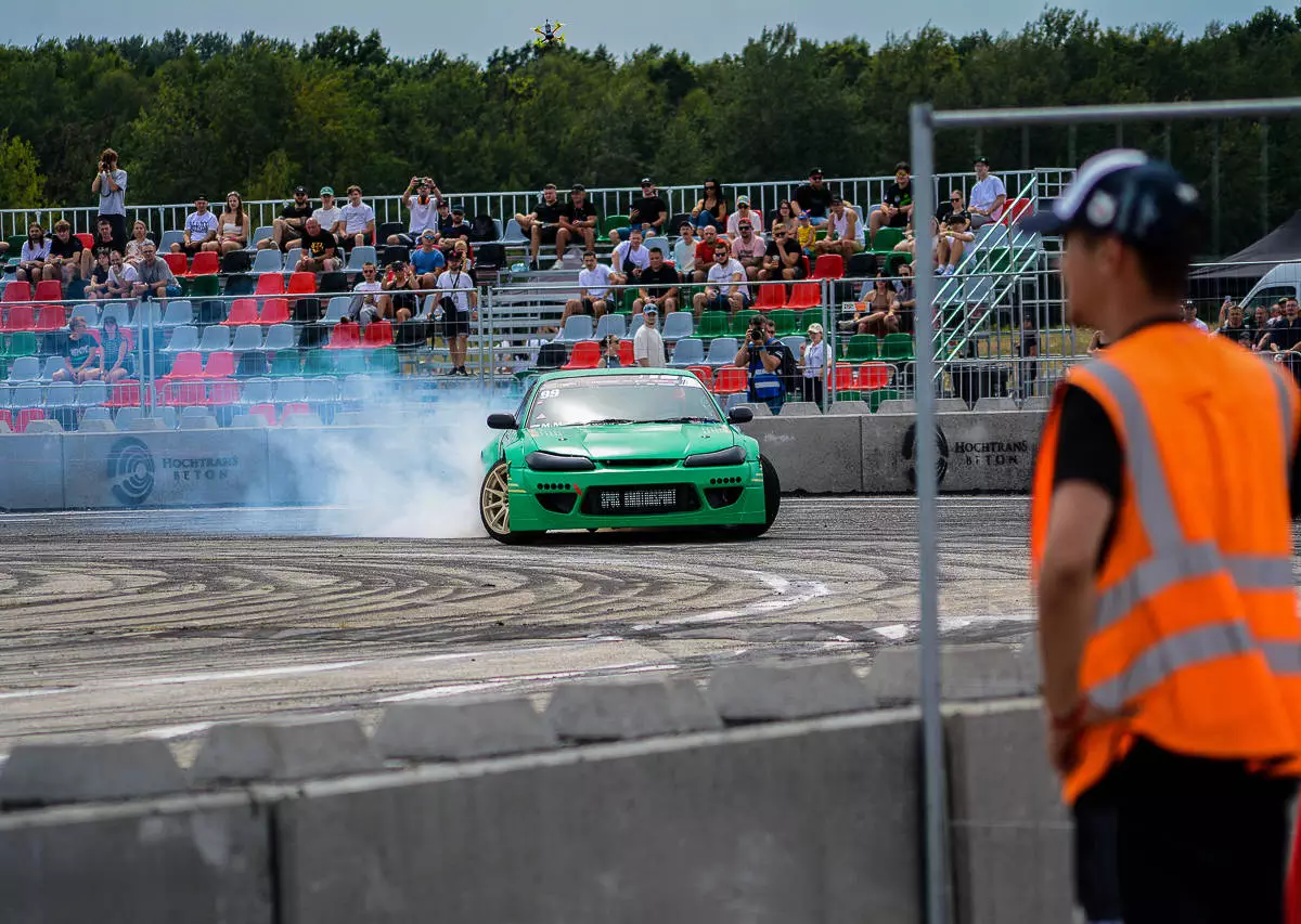 Za nami dzień eliminacji kolejnego etapu Driftingowych Mistrzostw Polski. Był dym, był ryk silników, zapach palonej gumy i tłum widzów. Co będzie jutro?