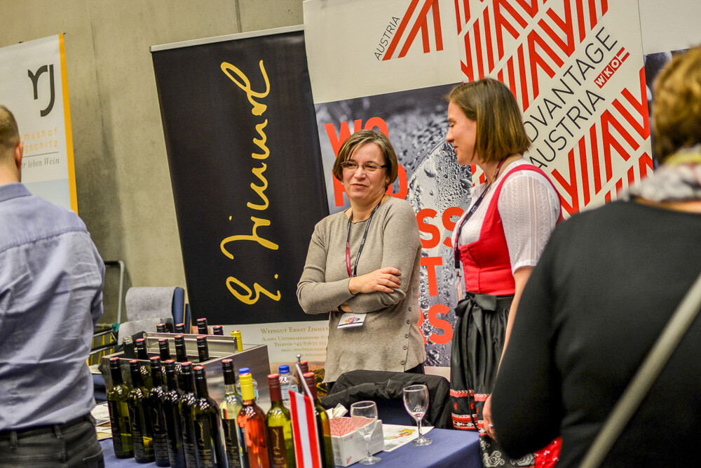 W piątek i sobotę Katowice rozgrzewał Silesia Beer Fest, w niedzielę królowało wino. Byliśmy na Noe Festiwal w Międzynarodowym Centrum Kongresowym, gdzie ponad tysiąc osób poznawało bogactwo świata win. Tłumy, wino, taniec i... wspaniałe doznania.