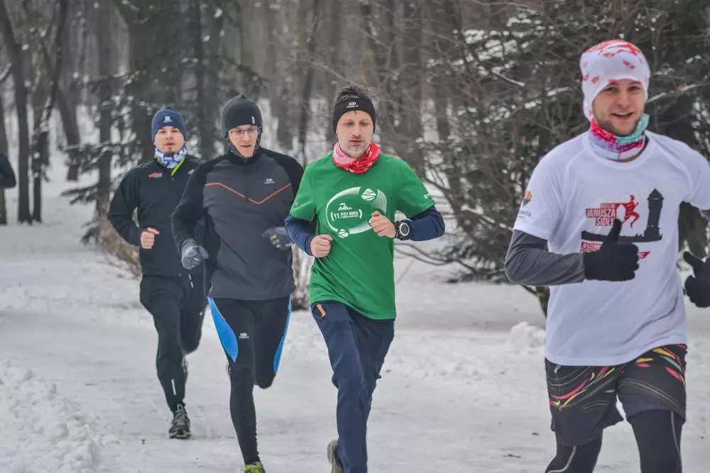 Kolejna, walentynkowa edycja Park Run za nami. Ponad 50 osób (i dwa psy) wzięły udział w specjalnych, zimowych zawodach.