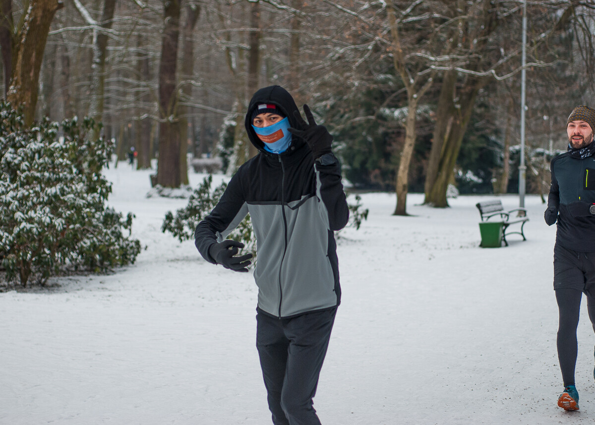 Kolejna specjalna odsłona spotkań parkrun Katowice za nami, tym razem bieg w parku Kościuszki realizowano w walentynkowych barwach.