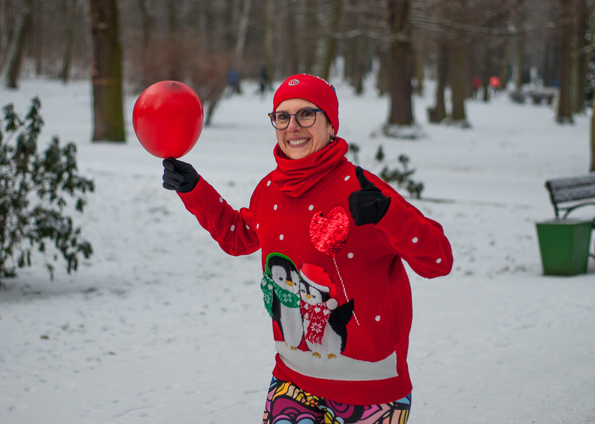 Kolejna specjalna odsłona spotkań parkrun Katowice za nami, tym razem bieg w parku Kościuszki realizowano w walentynkowych barwach.