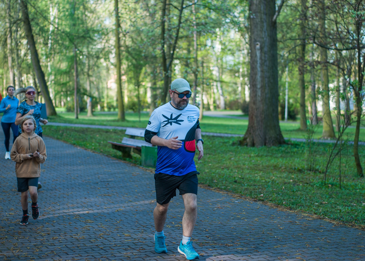 Kolejna niestandardowa odsłona spotkań biegowych parkrun za nami. Jak wyglądała edycja wielkanocna? My już wiemy i mamy sporo zdjęć!