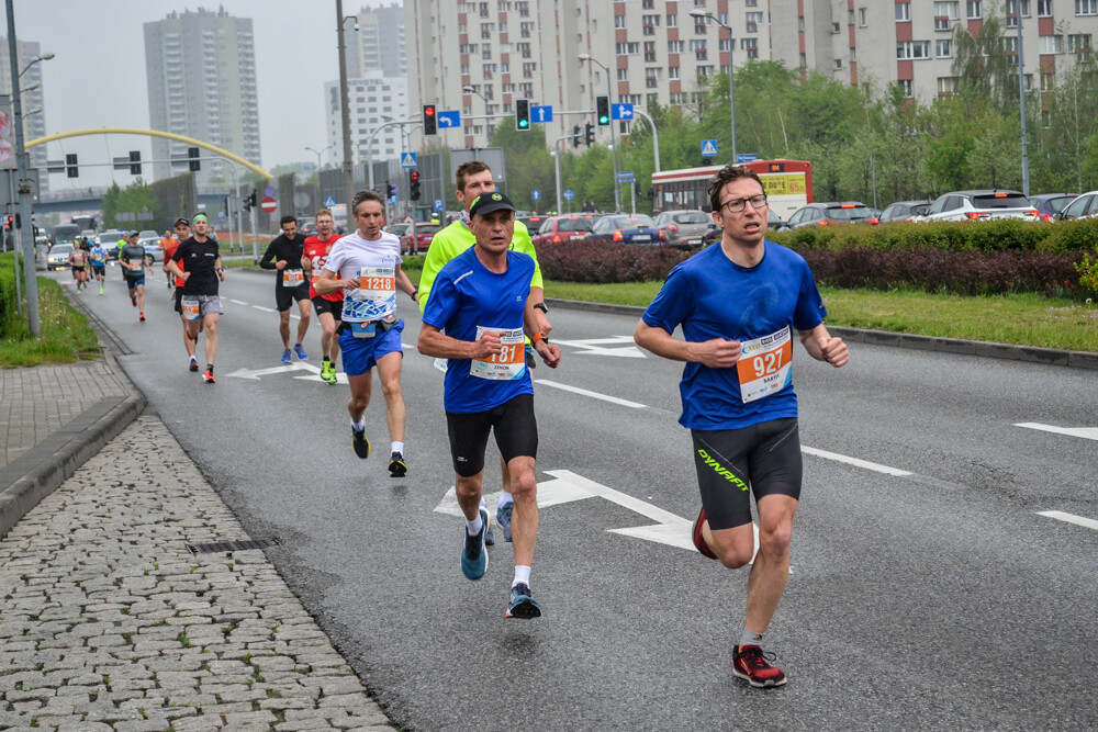 Kolejna edycja Biegu ulicznego im. Wojciecha Korfantego przyciągnęła około tysiąca uczestników. Mimo niepogody, biegacze pokonali liczącą dziesięć kilometrów trasę wiodącą z centrum Katowic do śródmieścia Siemianowic Śląskich.