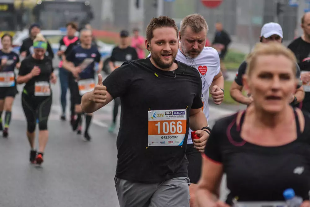 Kolejna edycja Biegu ulicznego im. Wojciecha Korfantego przyciągnęła około tysiąca uczestników. Mimo niepogody, biegacze pokonali liczącą dziesięć kilometrów trasę wiodącą z centrum Katowic do Siemianowic Śląskich.